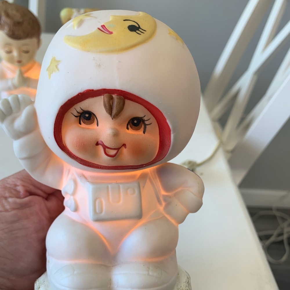 Vintage Astronaut night light - Aladdin co. 1958